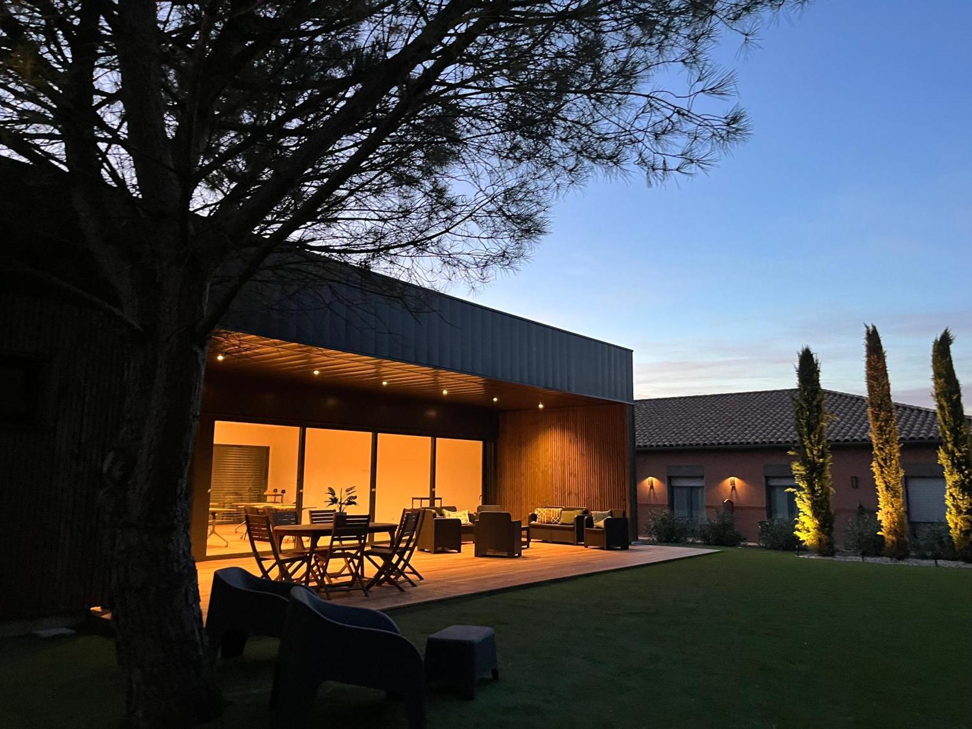 Hotel & Seminaire Le Patio Occitan - Toulouse Ouest - La Ramee Cugnaux Exterior photo